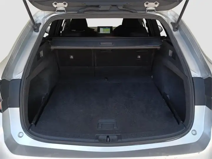 Toyota Auris 2020, foto 10