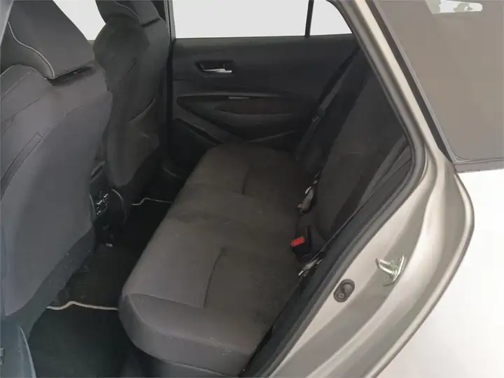 Toyota Auris 2020, foto 11