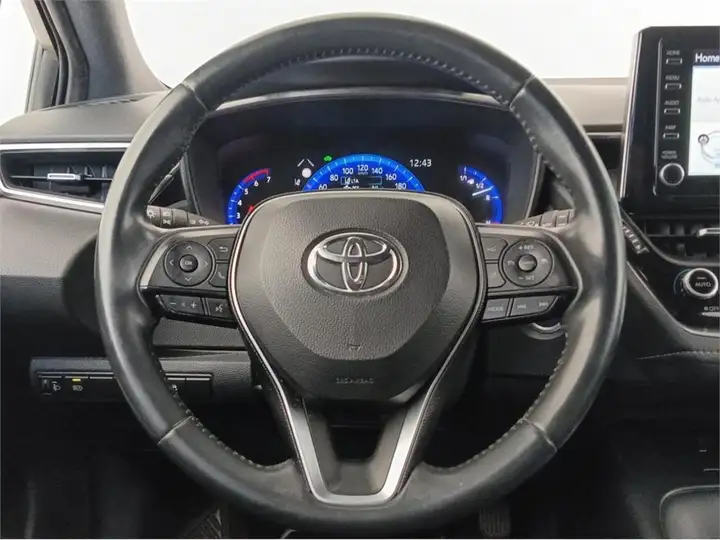 Toyota Auris 2020, foto 13