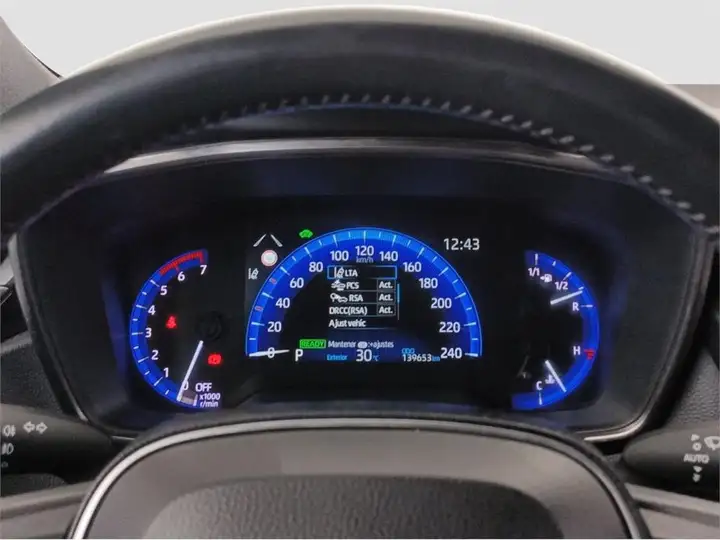 Toyota Auris 2020, foto 14