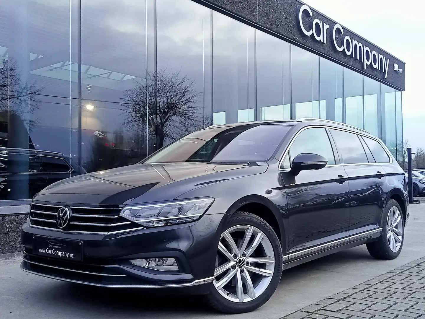 Volkswagen Passat Variant SW 1.5 TSI ELEGANCE DSG*ALCANT*DIG.CP*CAM*VKBH Gris - 1