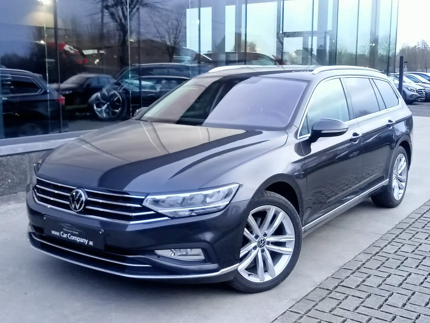 Volkswagen Passat Variant SW 1.5 TSI ELEGANCE DSG*ALCANT*DIG.CP*CAM*VKBH Gris - 2