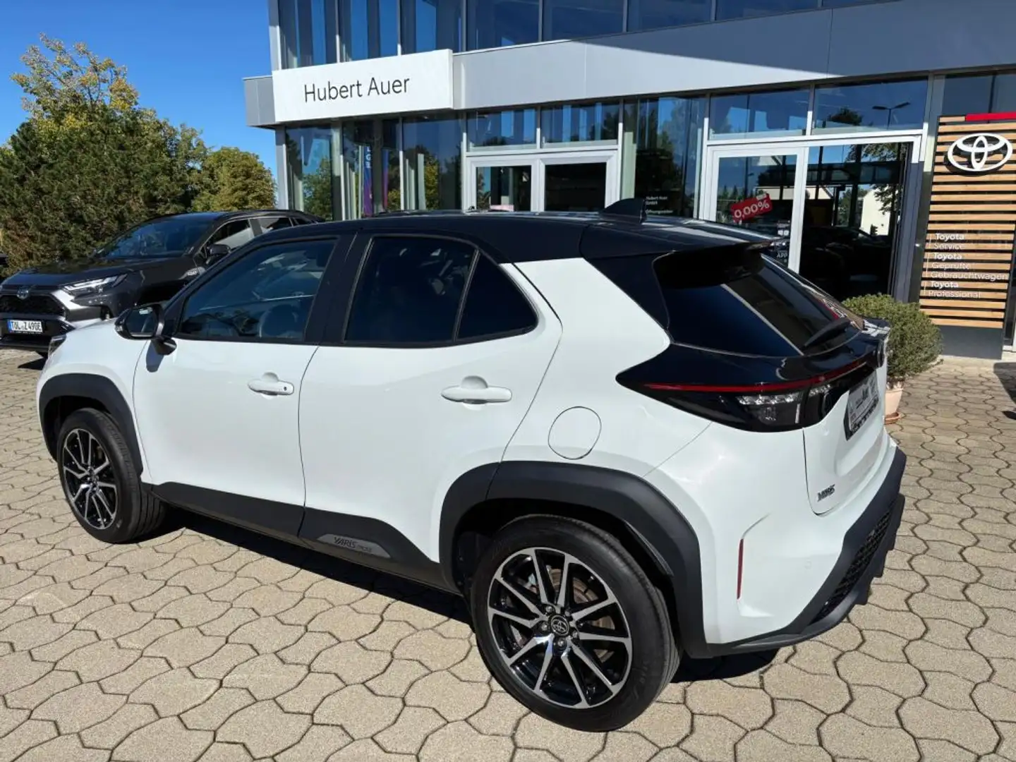 Toyota Yaris Cross Hybrid *GR Sport* *TOP* Grau - 2