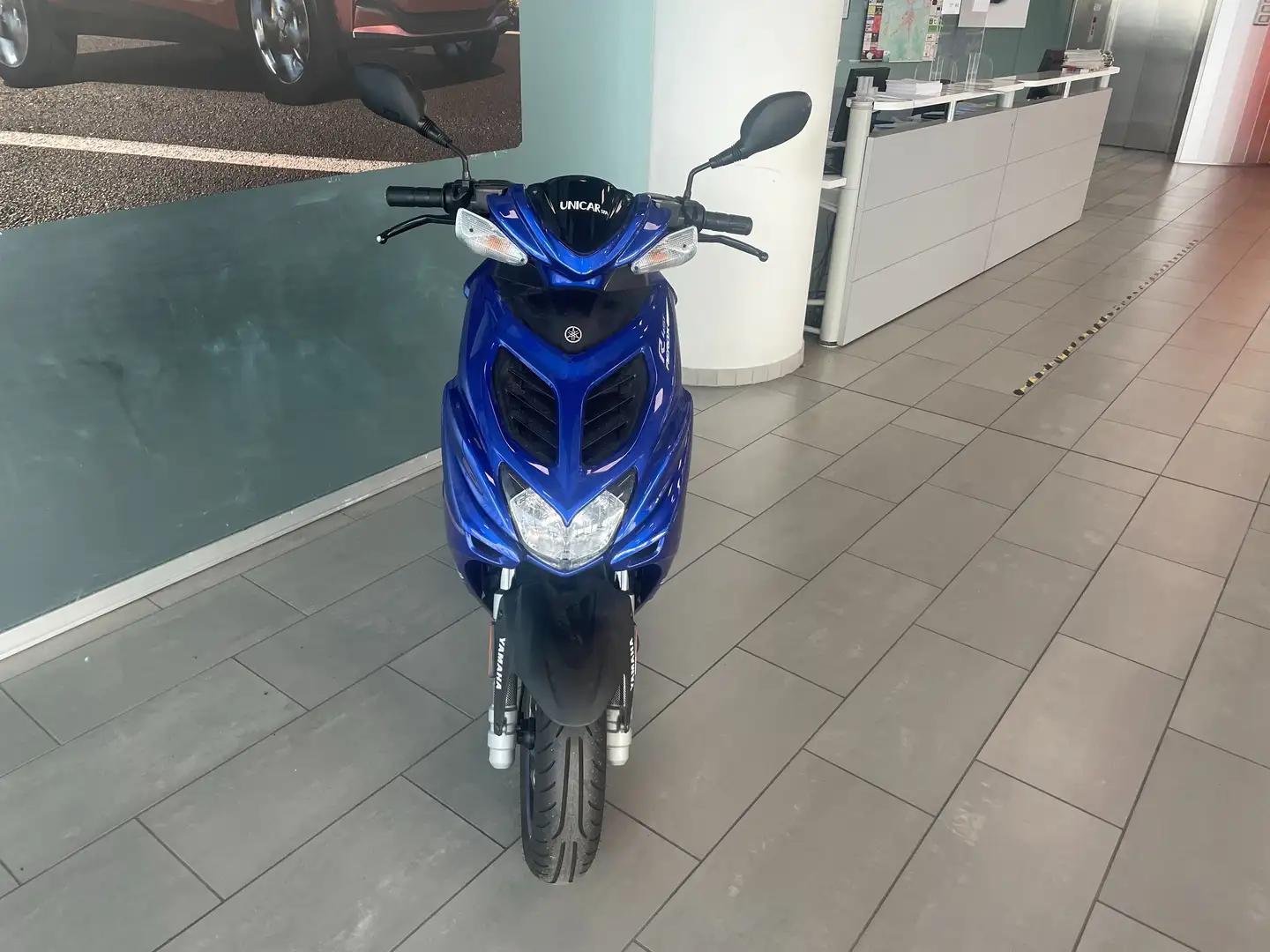 Yamaha Aerox R4ST Blau - 2