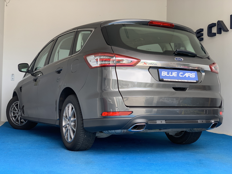 Ford S-Max Titanium SHZ/PDC/NAV/KLIMA/LEDER/CC/Winterpaket — photo 4