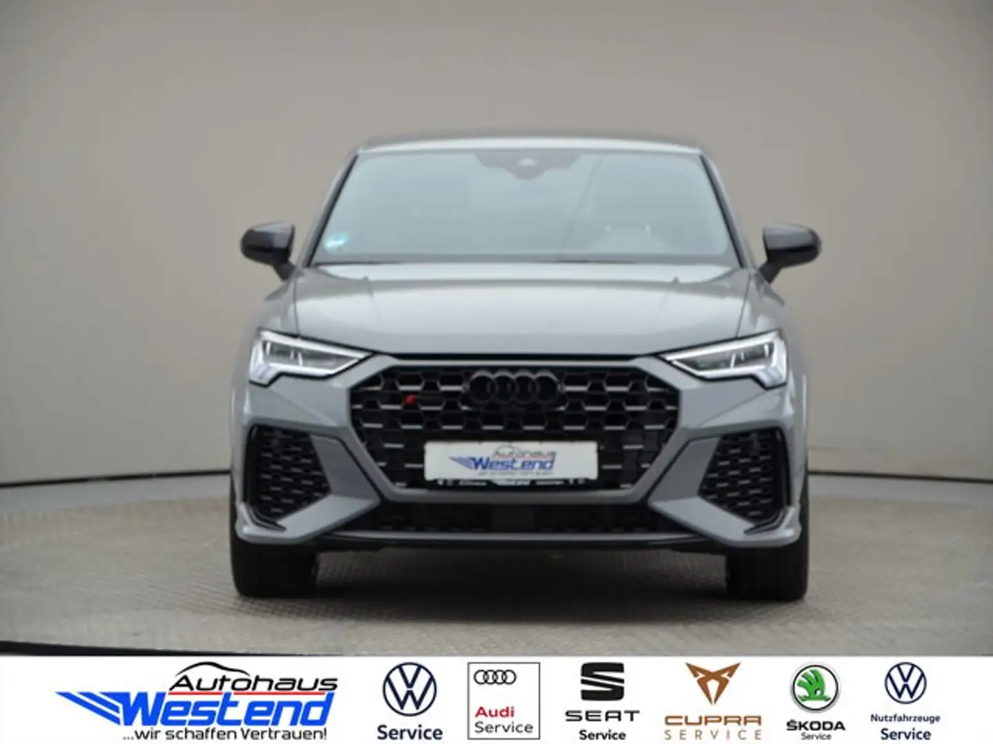 Audi RS Q3 Sportback 2.5l TFSI 294kW qu. 280km/h Navi LED Šedá - 1