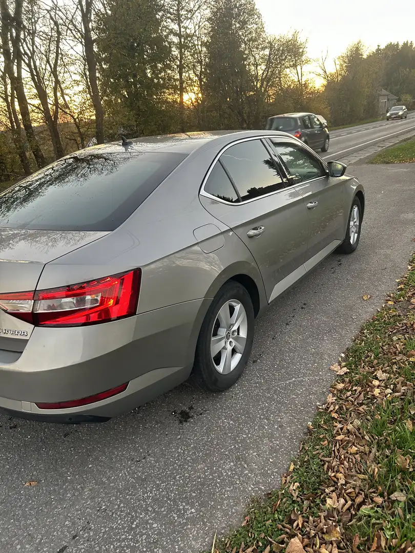 Skoda Superb 1.6 CR TDi GreenLine Ambition - 1