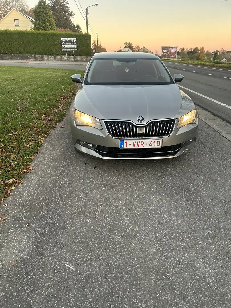 Skoda Superb 1.6 CR TDi GreenLine Ambition - 2