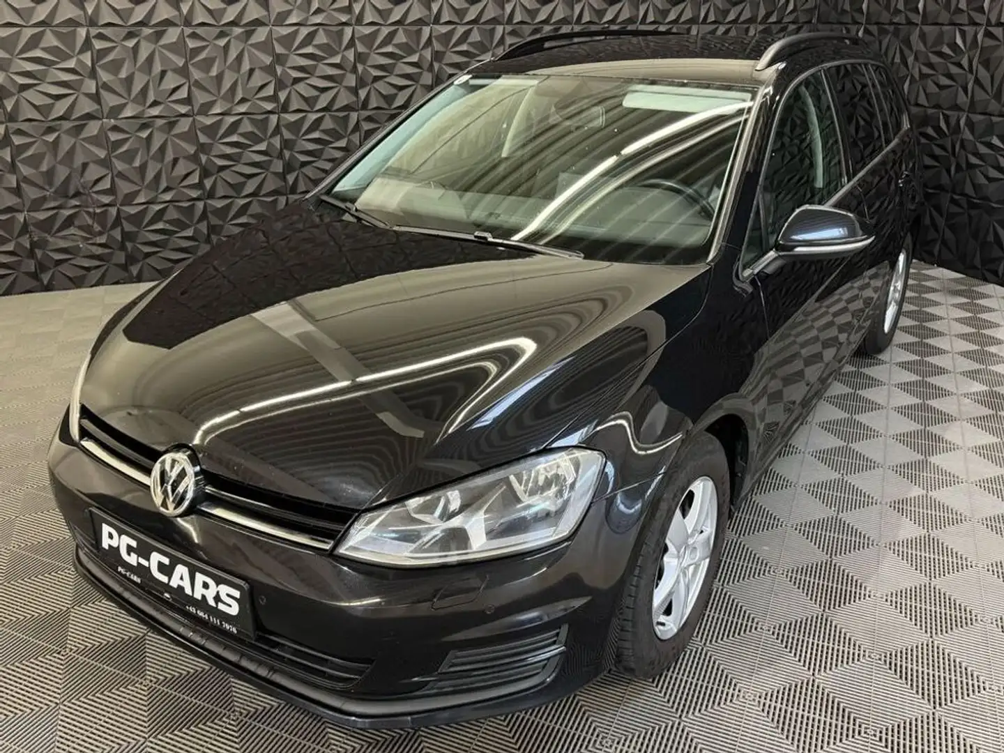 Volkswagen Golf VII 1.6 TDI Trendline BlueMotion Tech Siyah - 1