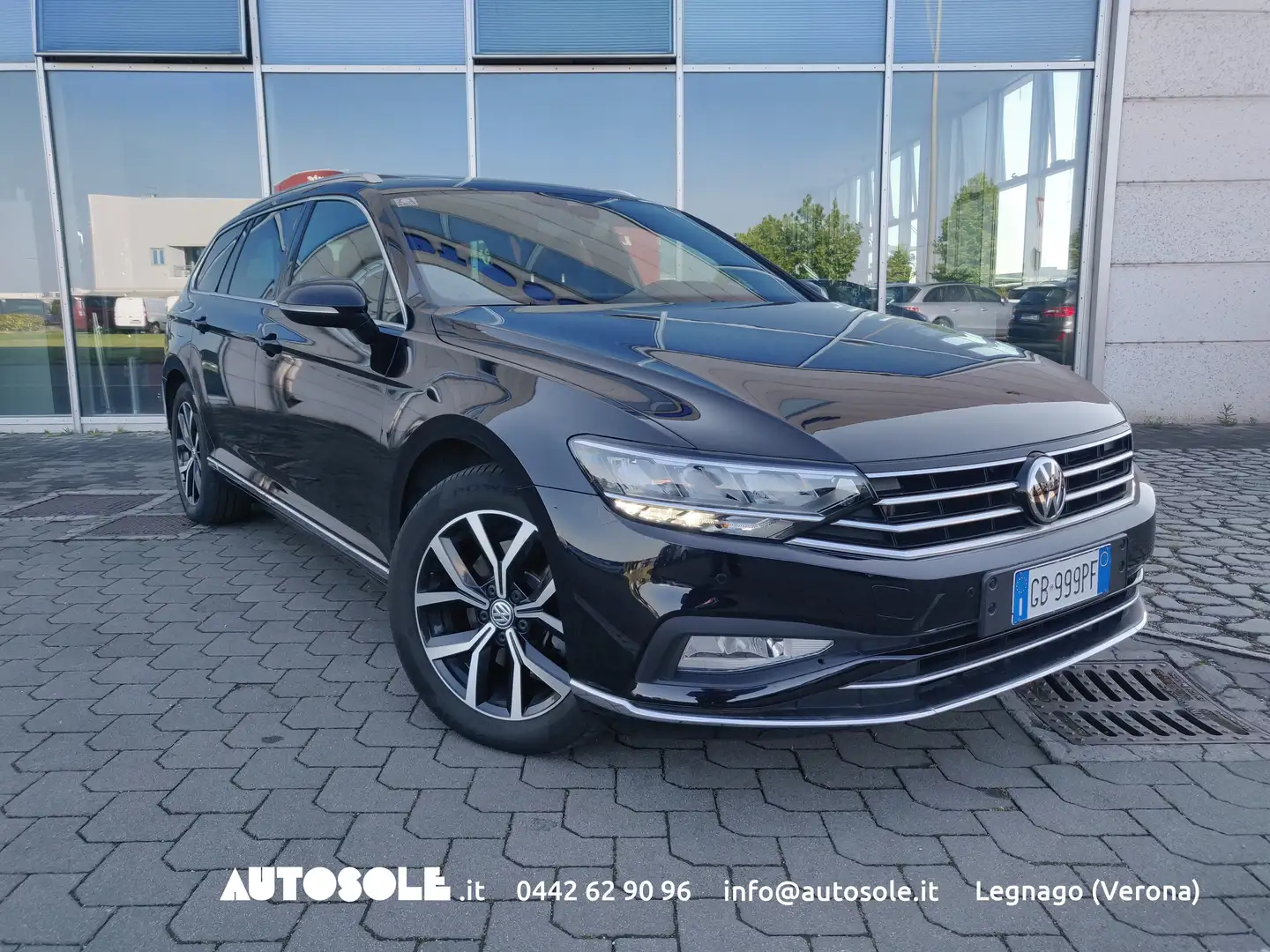 Volkswagen Passat Variant 2.0 TDI Executive 150CV DSG Tetto Camera Pelle Grigio - 1