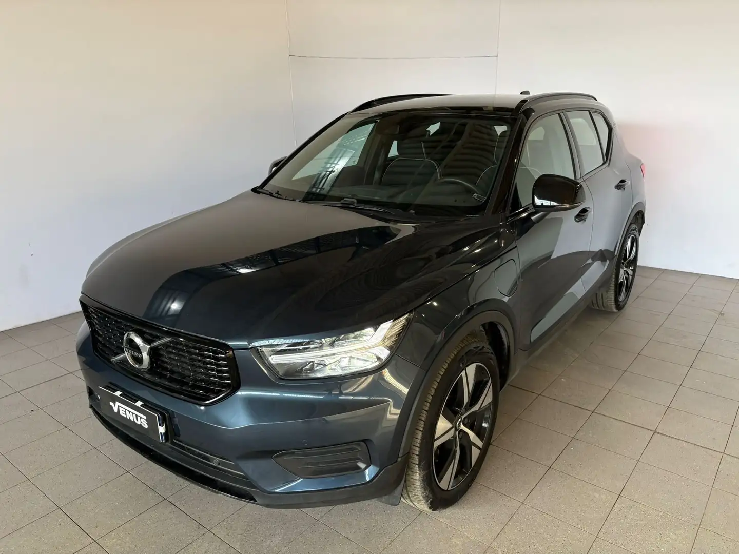 Volvo XC40 XC40 T4 Recharge Plug-in Hybrid R-design Bleu - 2