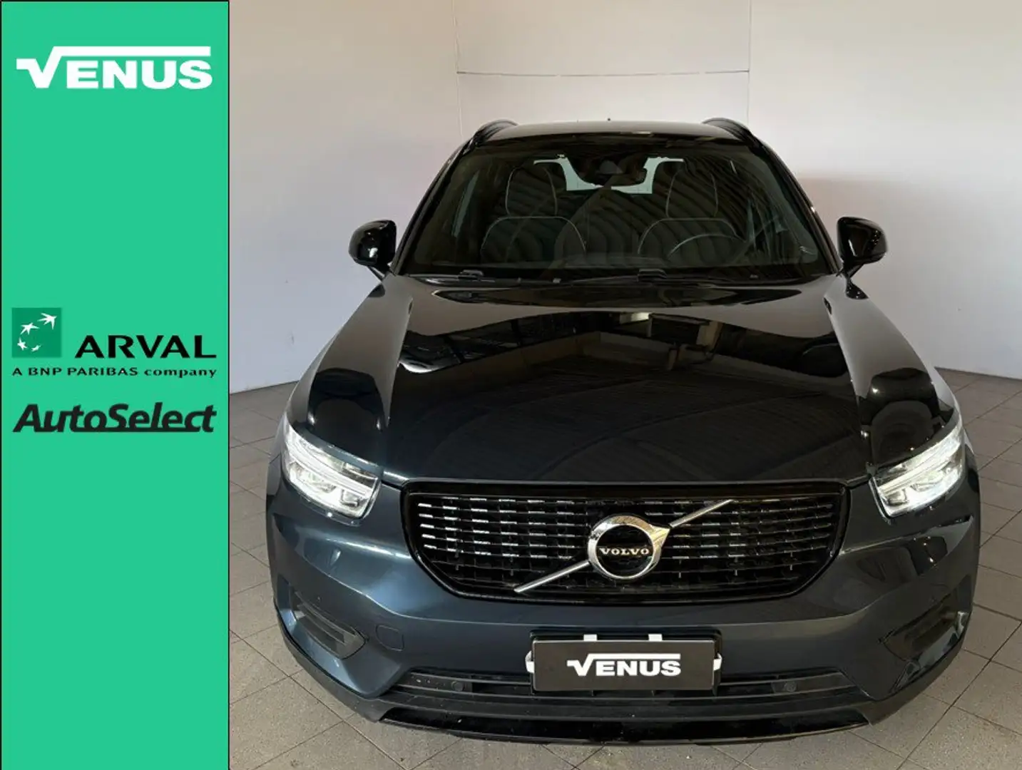 Volvo XC40 XC40 T4 Recharge Plug-in Hybrid R-design Bleu - 1