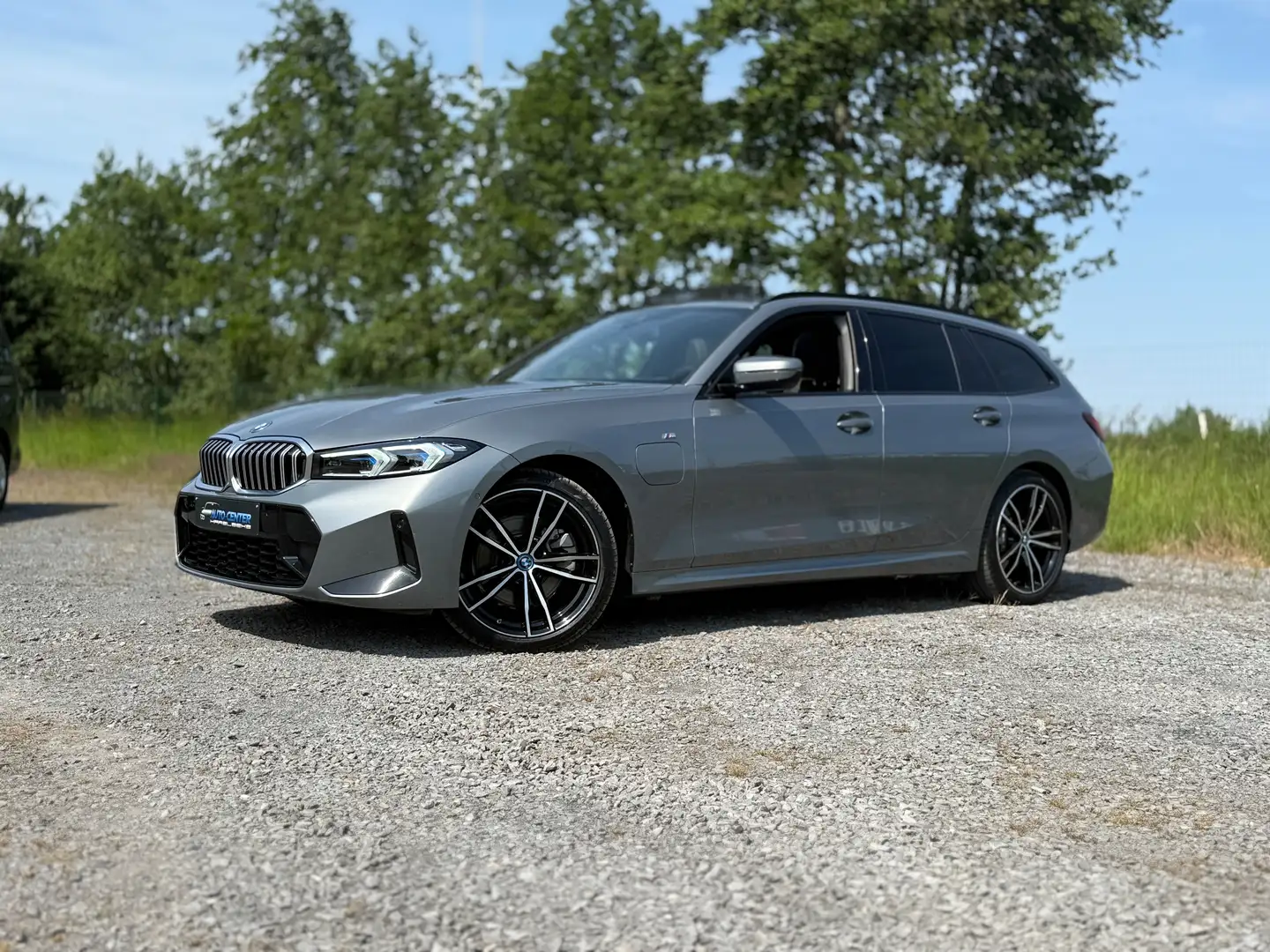 BMW 320 Touring 320e Widescreen panodak Aerodynamicapack Grijs - 2