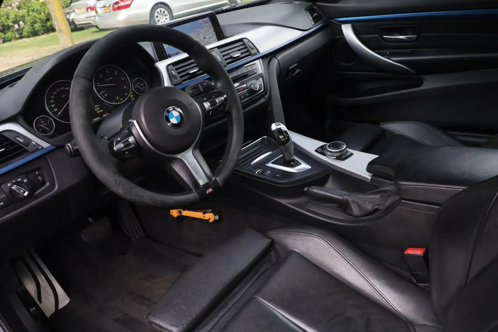 BMW 420 4-serie Coupé 420d High Executive Aut. | M-Pakket Grau - 2