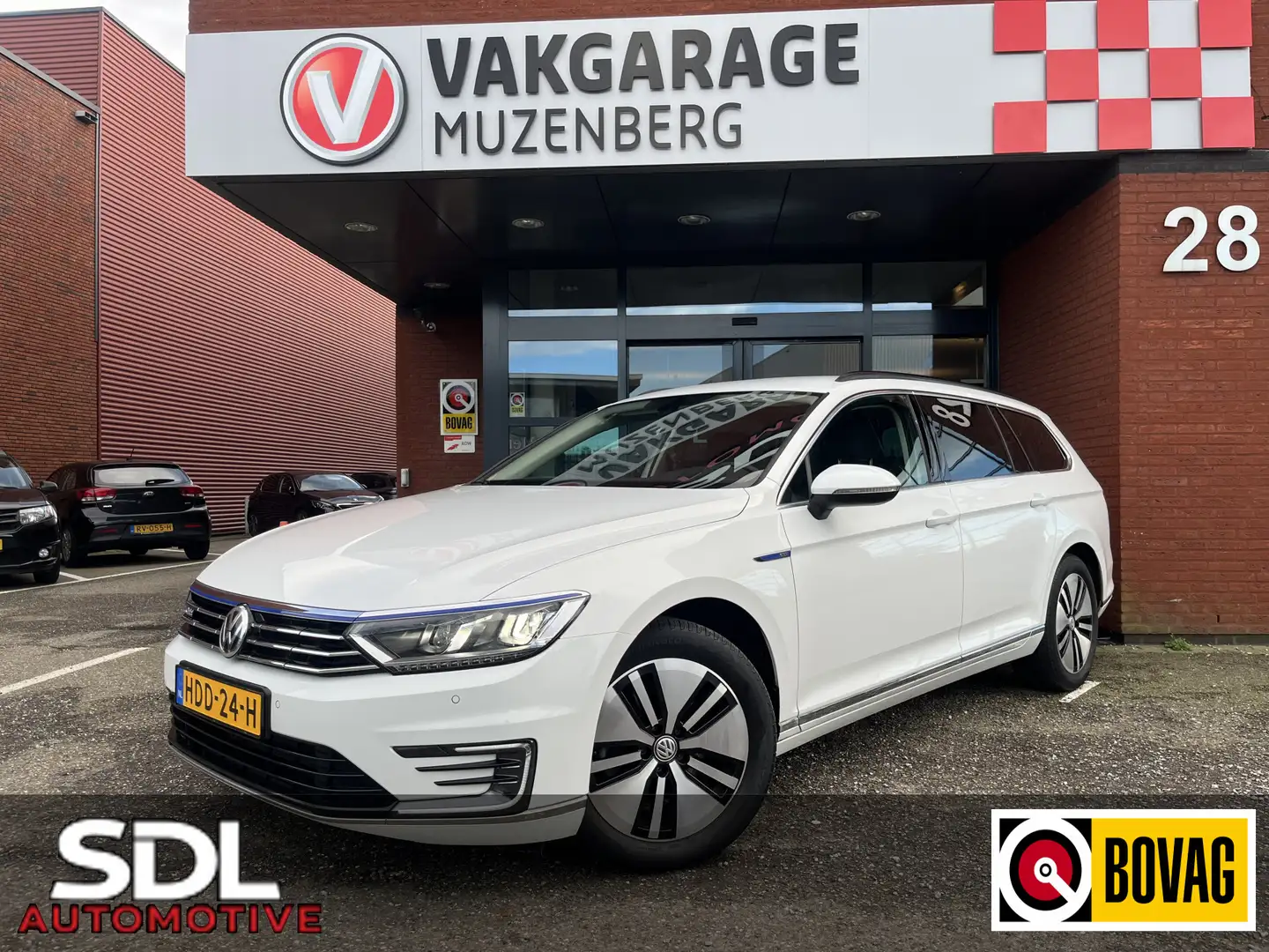 Volkswagen Passat Variant 1.4 TSI GTE Highline // FULL LED // NAVI // CAMERA Blanco - 1