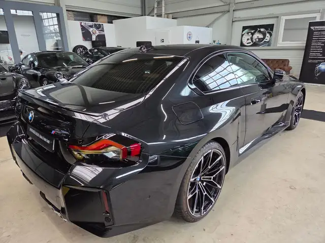 BMW M2 view 10