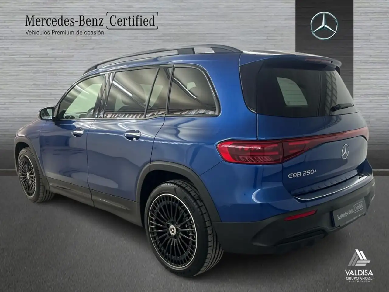 Mercedes-Benz EQB 250 2026