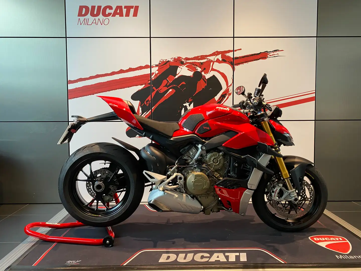 Ducati Streetfighter V4 S Rot - 1