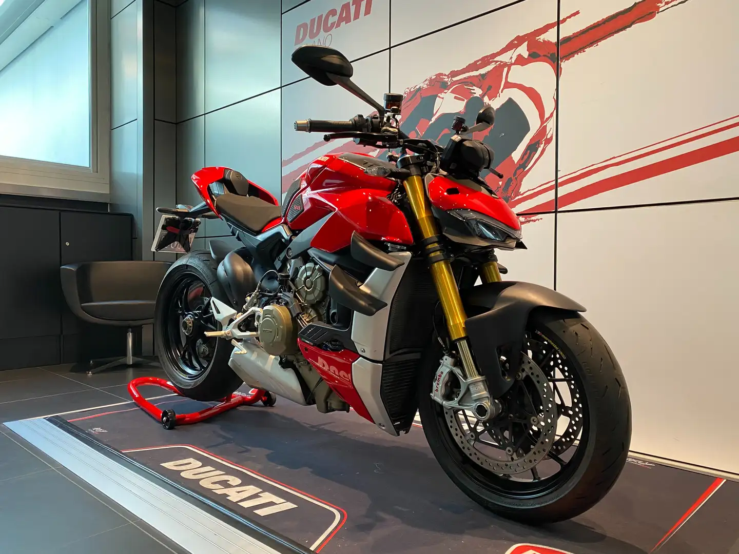 Ducati Streetfighter V4 S Rot - 2