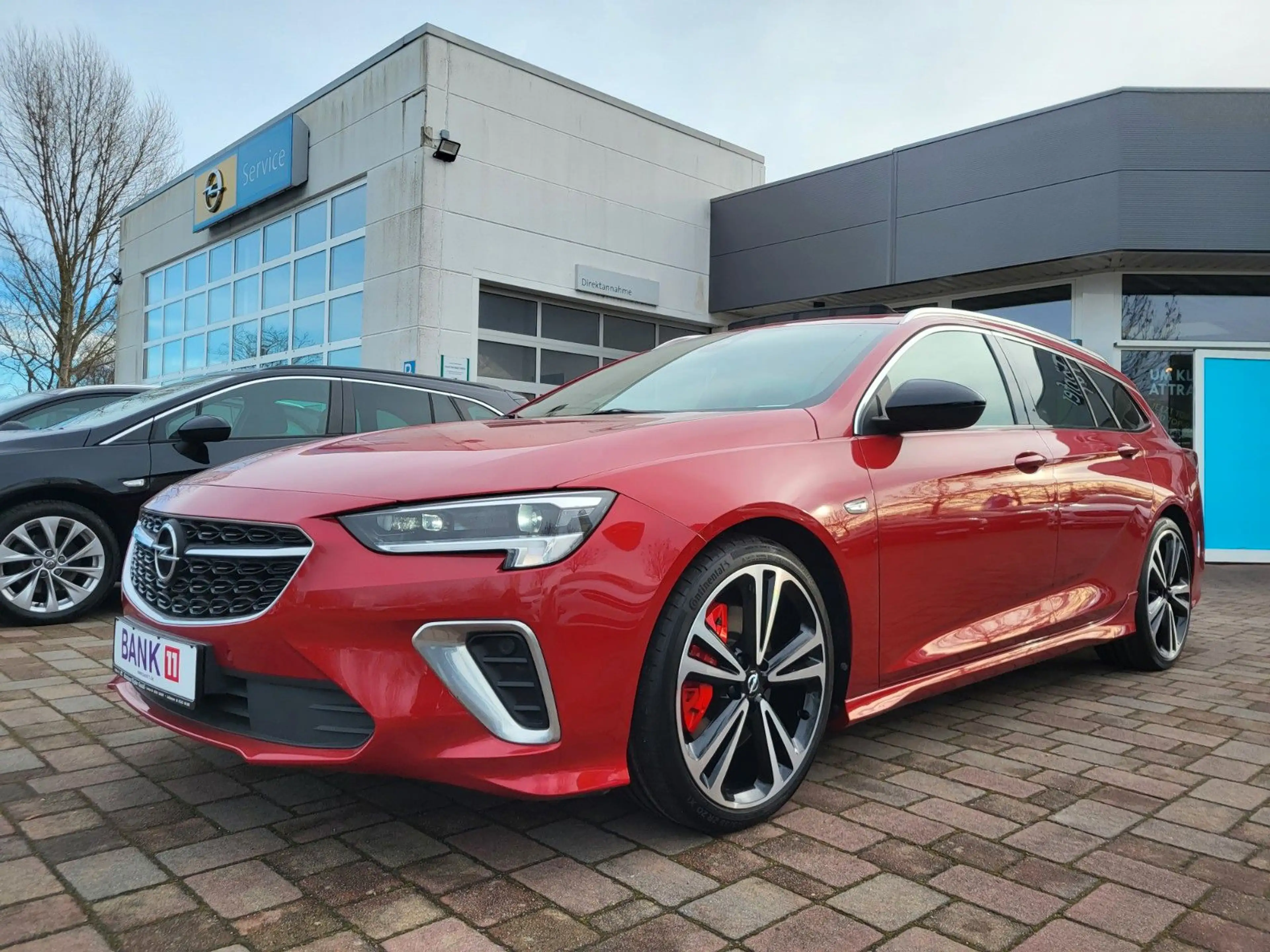 Opel Insignia B ST Premium GSi 4x4 mit Panorama-Dach — photo 3