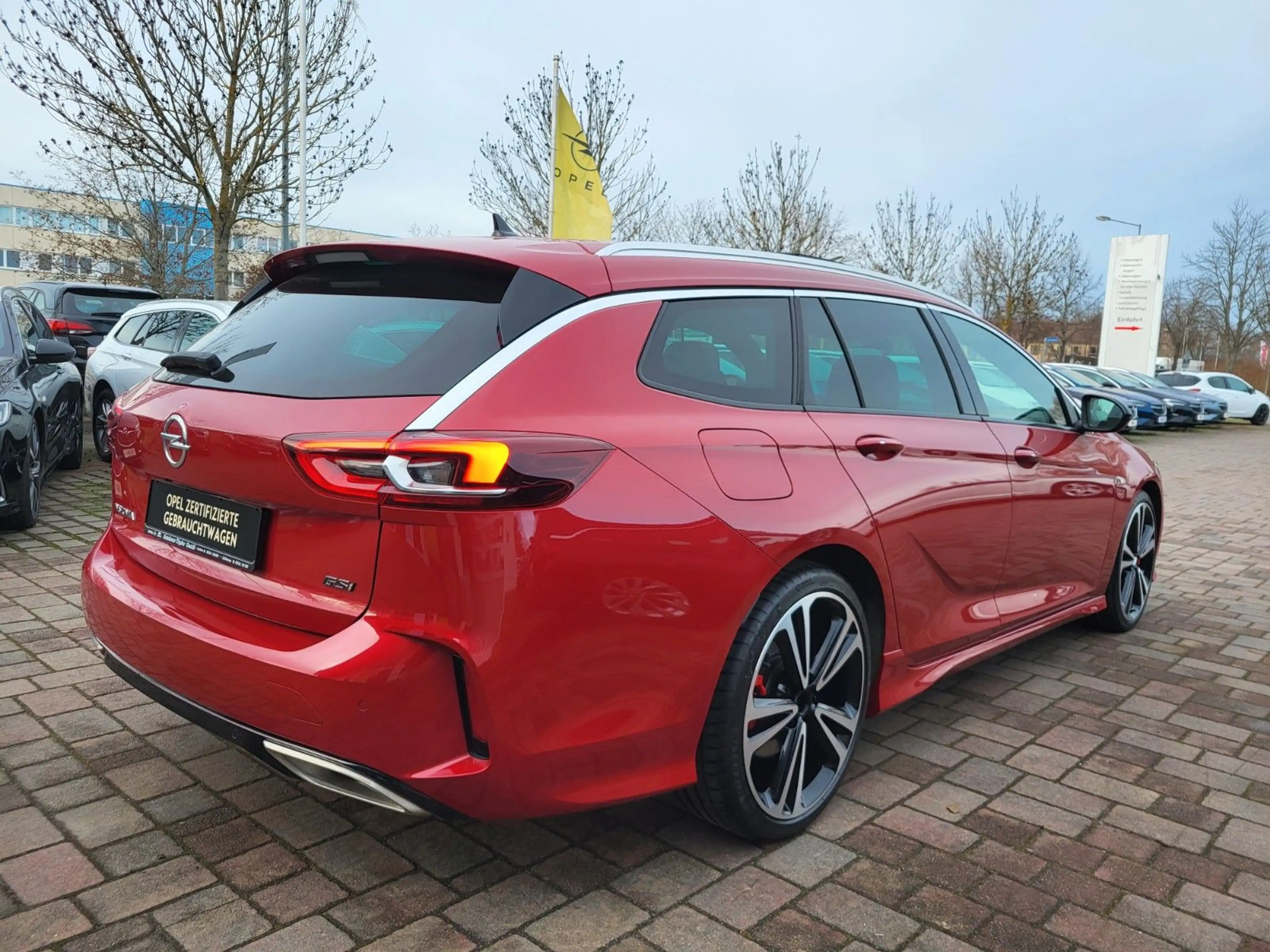 Opel Insignia B ST Premium GSi 4x4 mit Panorama-Dach — photo 4