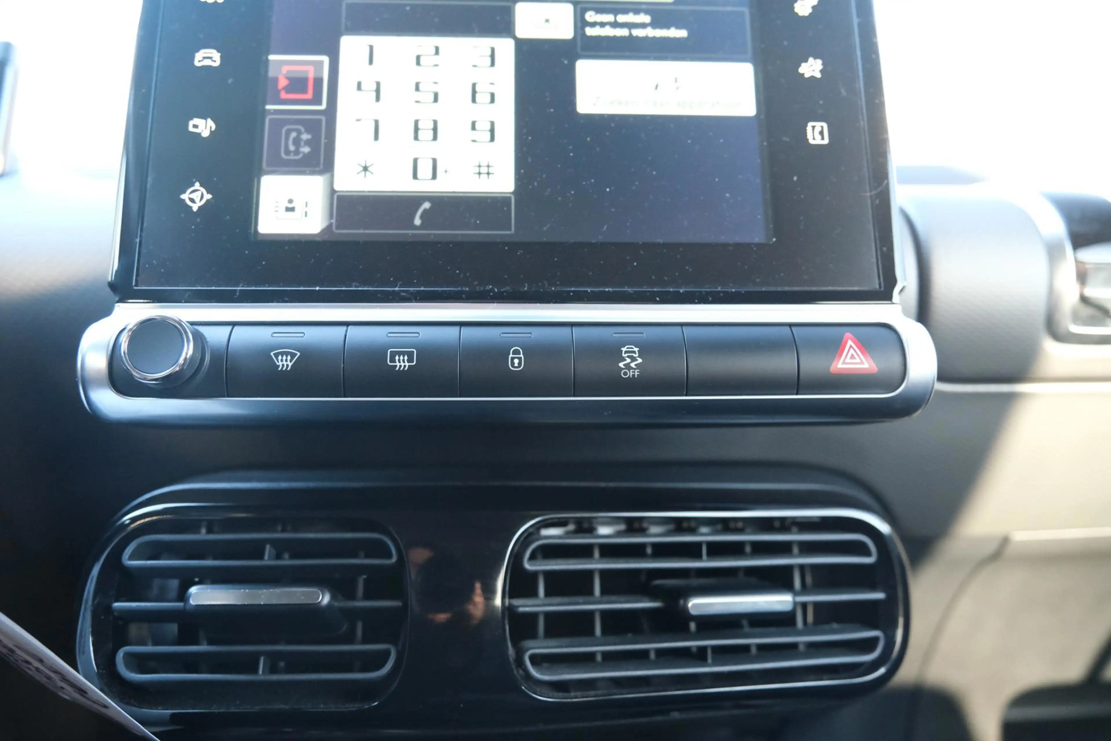 Citroen C4 Cactus 1.2 PureTech W — photo 18