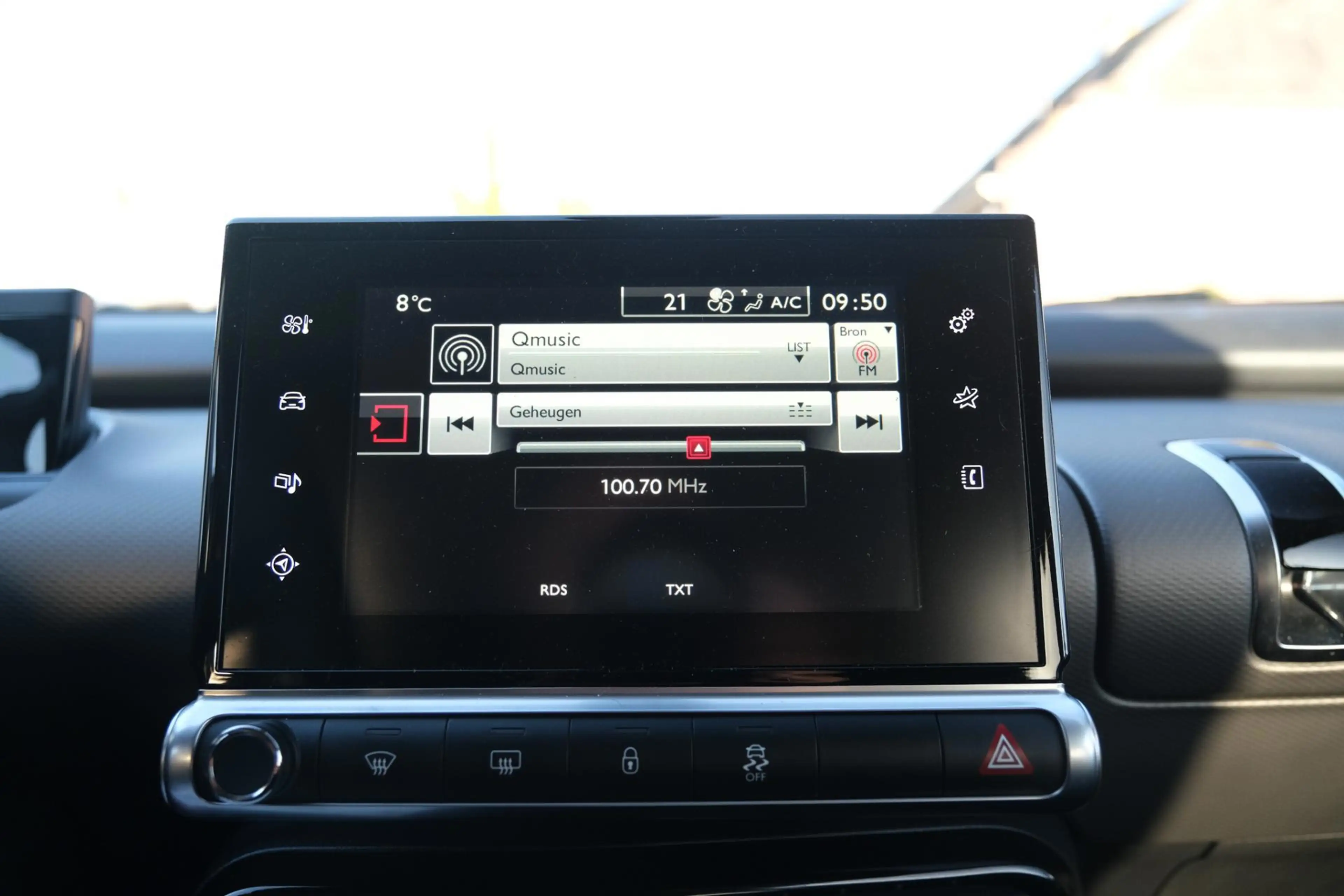 Citroen C4 Cactus 1.2 PureTech W — photo 14