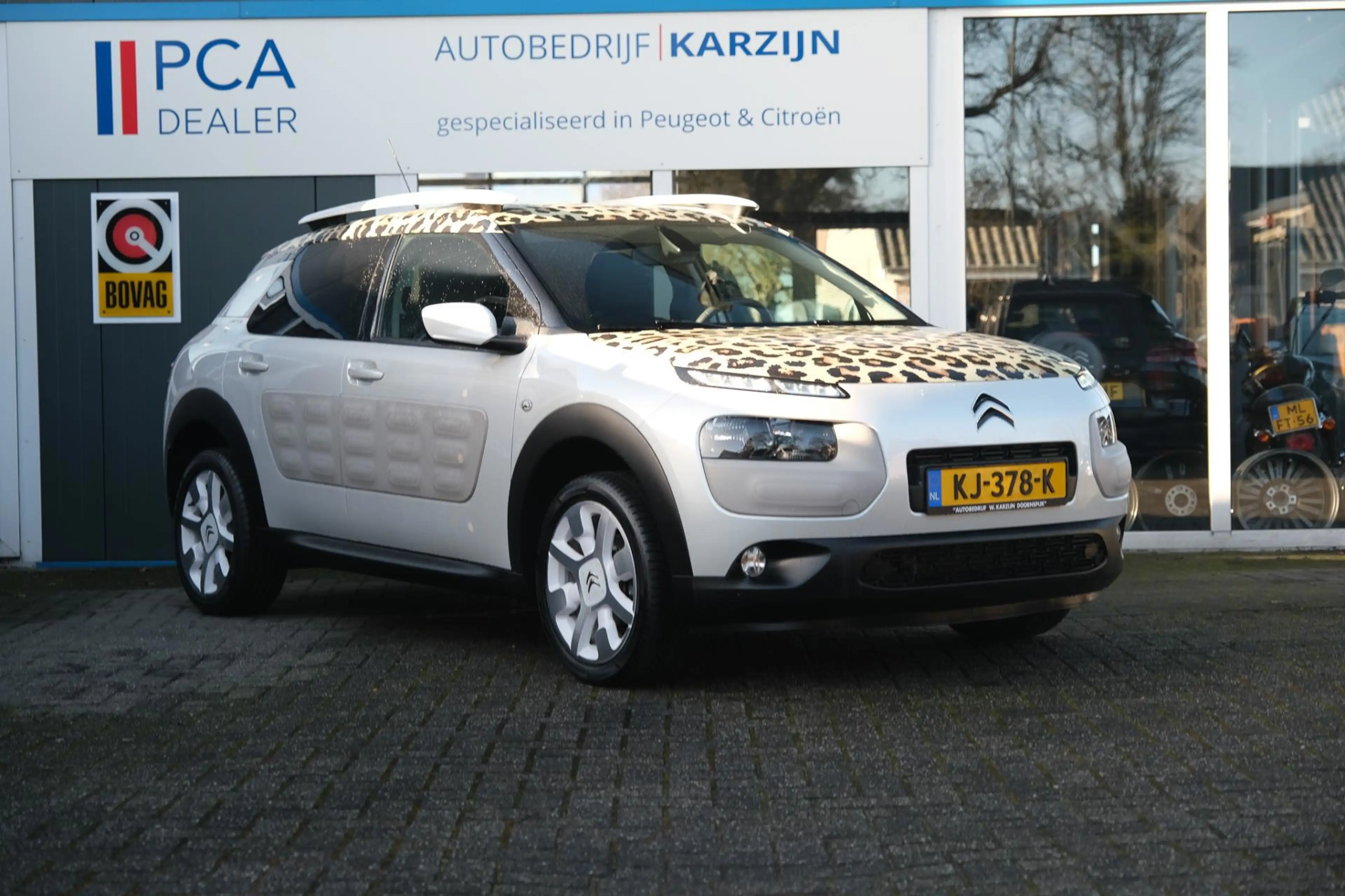 Citroen C4 Cactus 1.2 PureTech W — photo 2