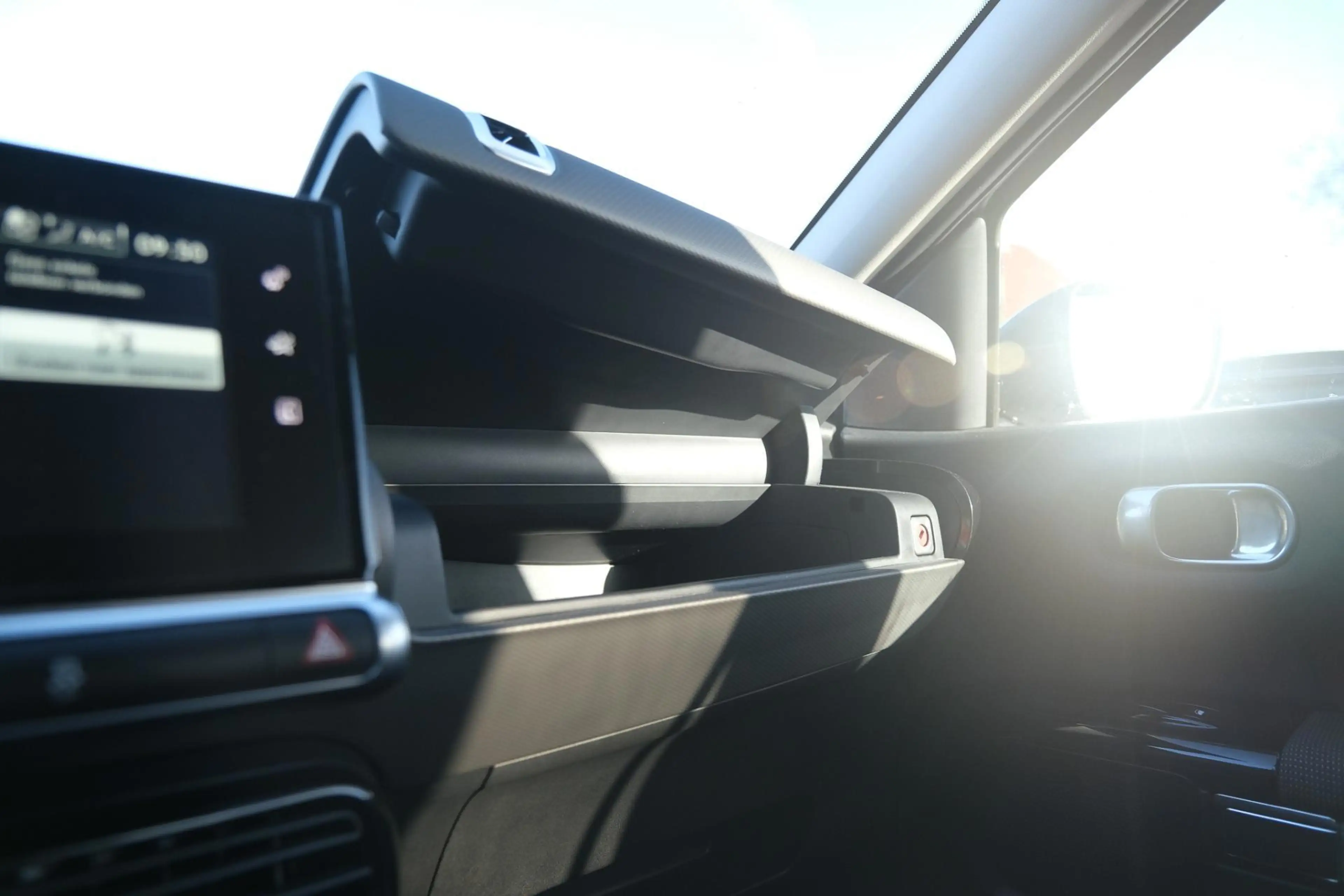 Citroen C4 Cactus 1.2 PureTech W — photo 27
