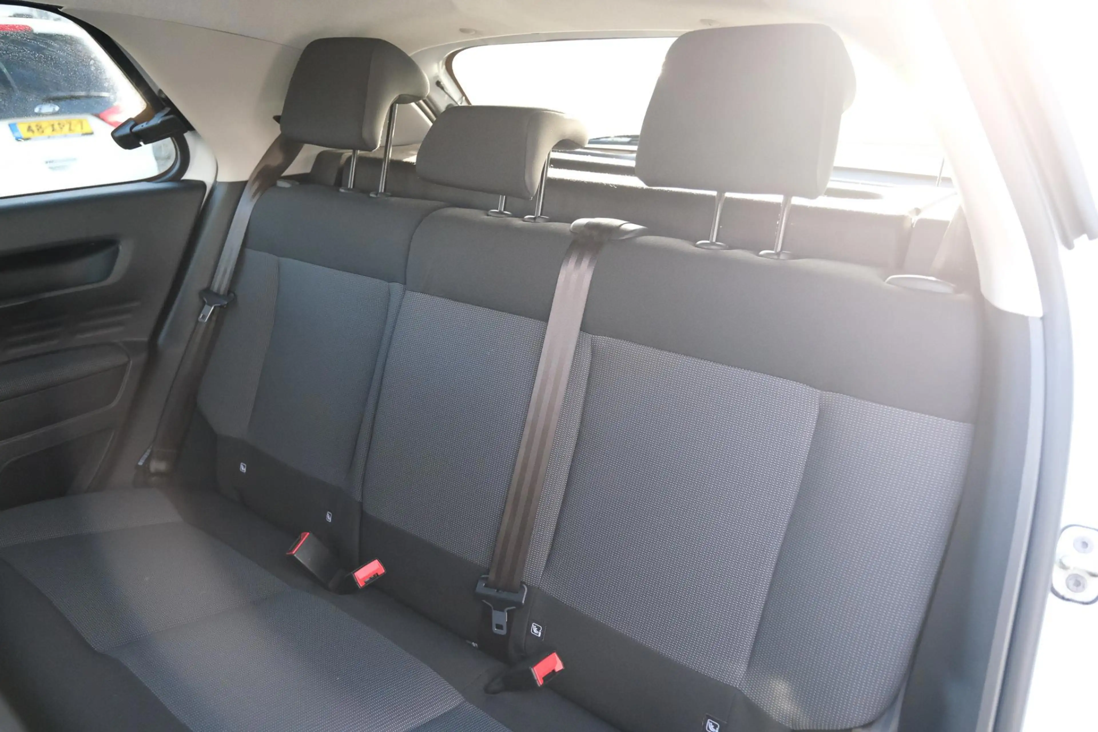 Citroen C4 Cactus 1.2 PureTech W — photo 35