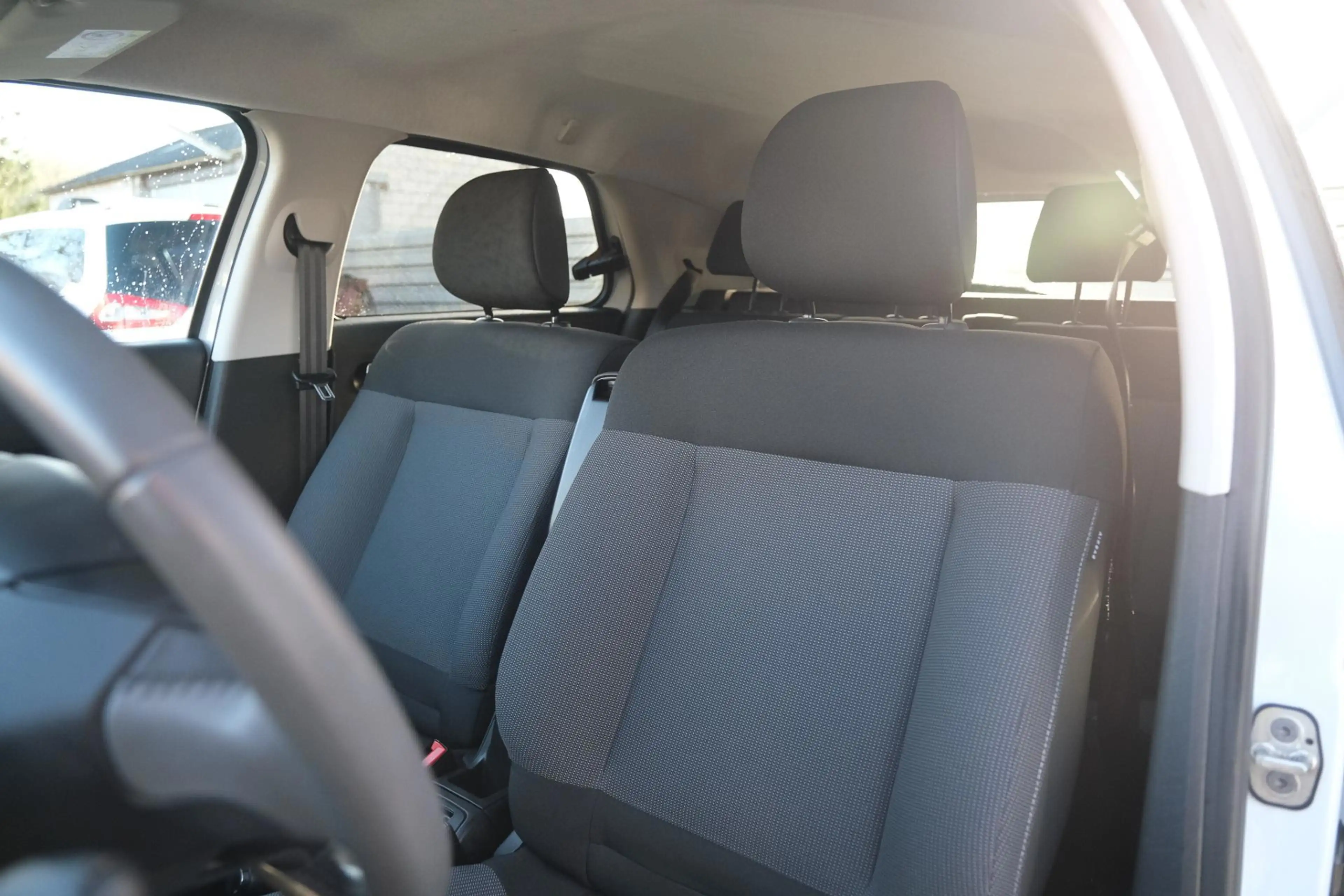 Citroen C4 Cactus 1.2 PureTech W — photo 32