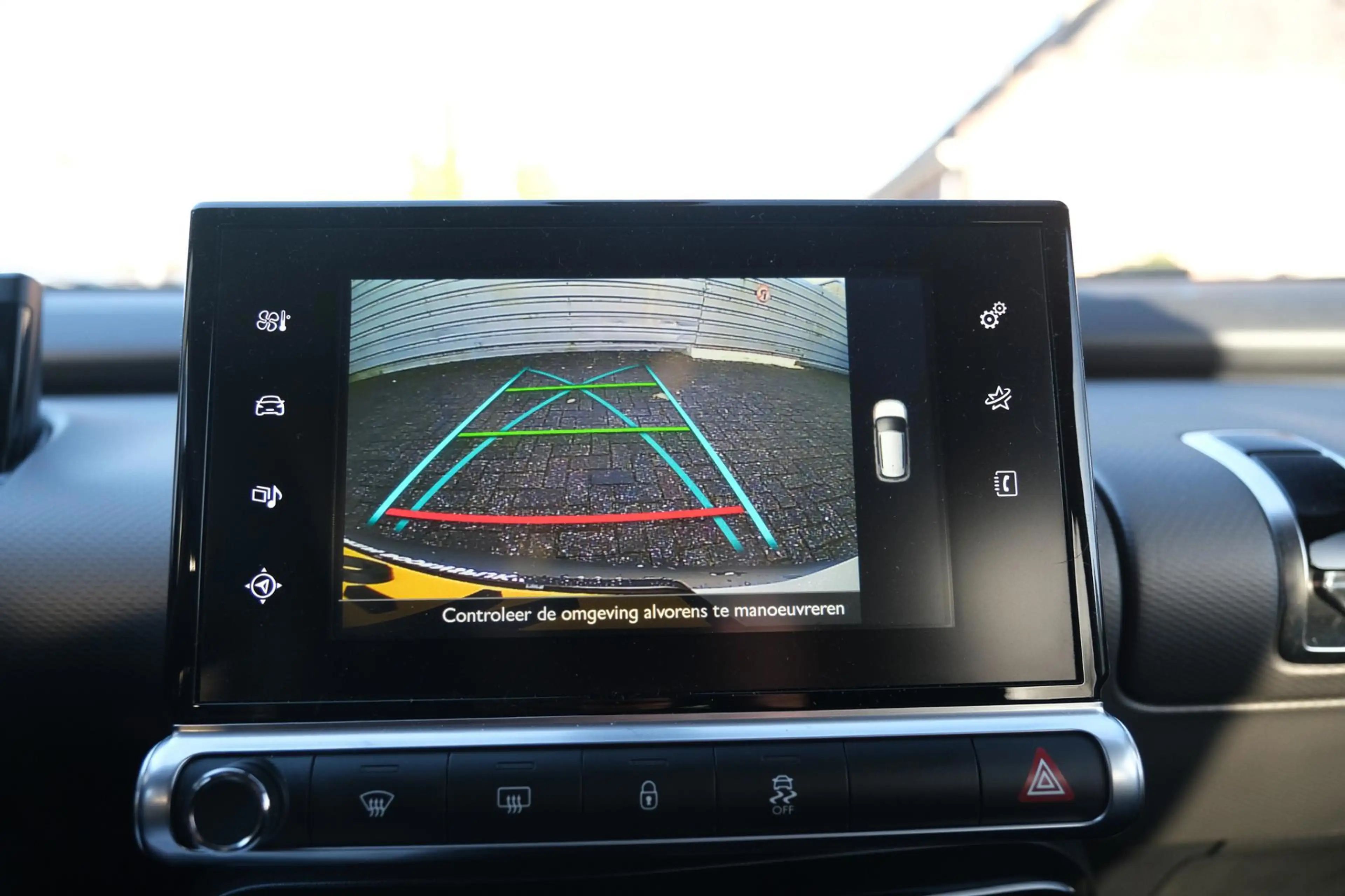 Citroen C4 Cactus 1.2 PureTech W — photo 10