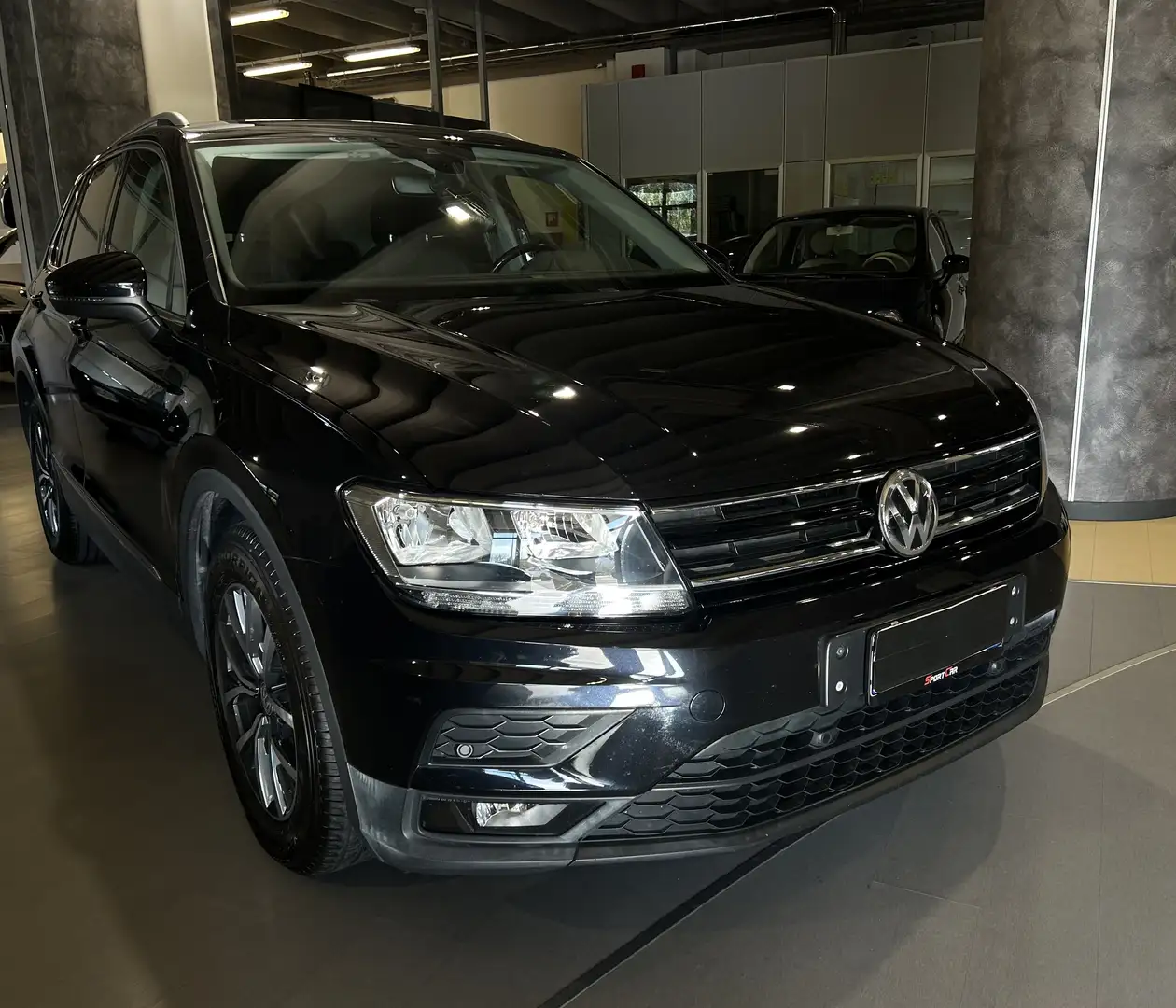 Volkswagen Tiguan 2.0 tdi bm Sport&Style 150cv - 1
