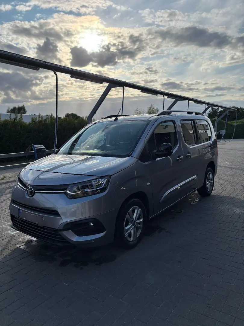 Toyota Proace City Verso 1.2 Turbo L2 Aut Shuttle Grijs - 1