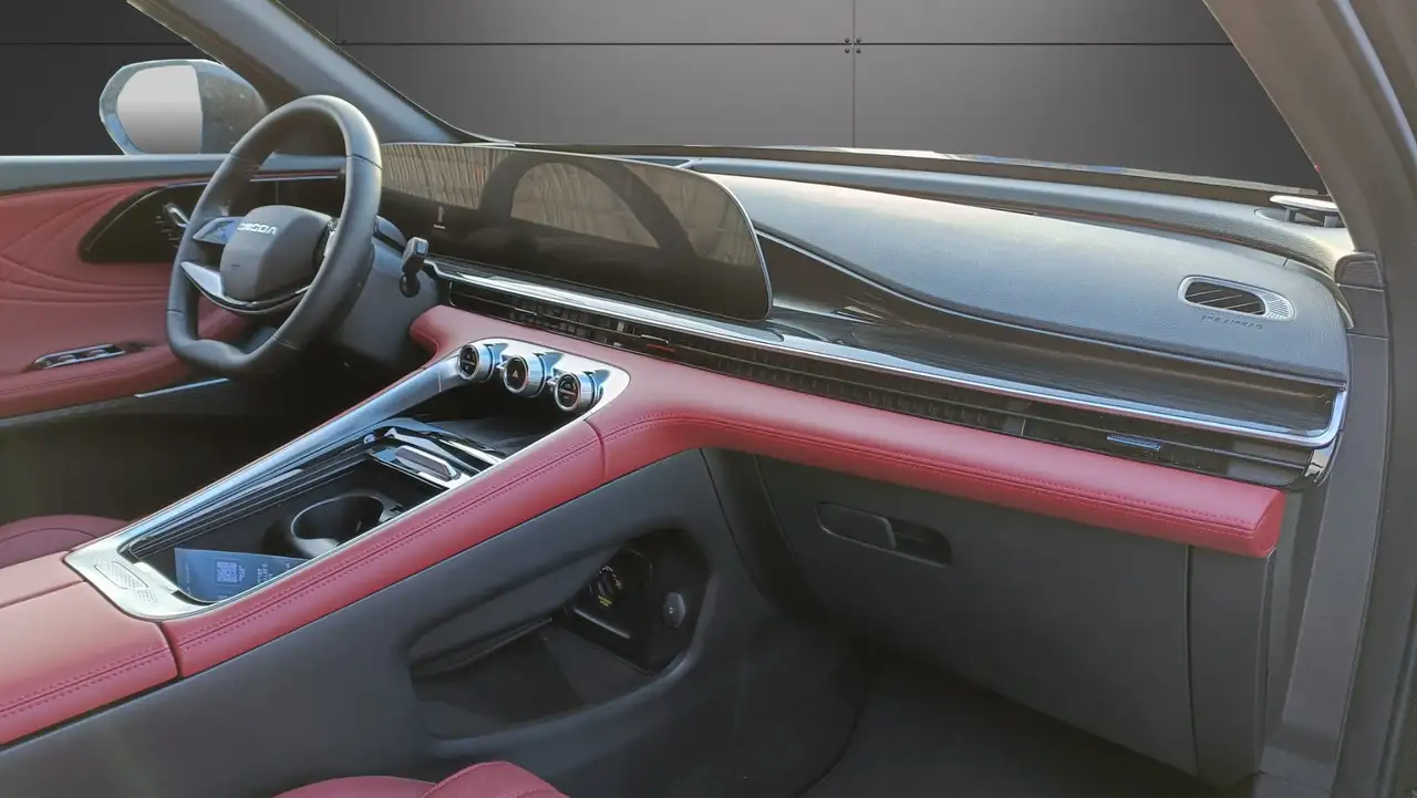 Omoda 9 SHS-P 1.5 tgdi phev Premium i-awd 536CV *PROMO* 7