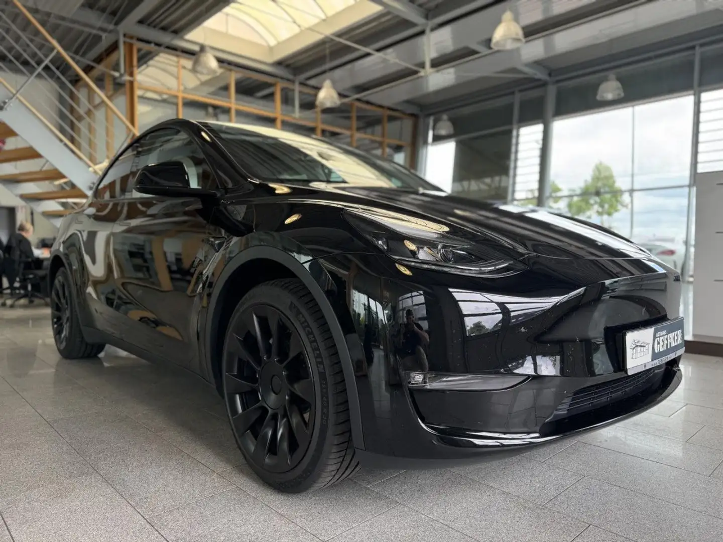 Tesla Model Y Long Range Dual Motor AWD, Autopilot! Navi Schwarz - 2