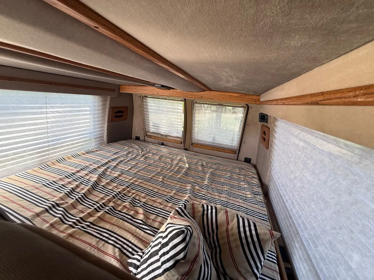Dodge B2500 RAM VAN, foto 12