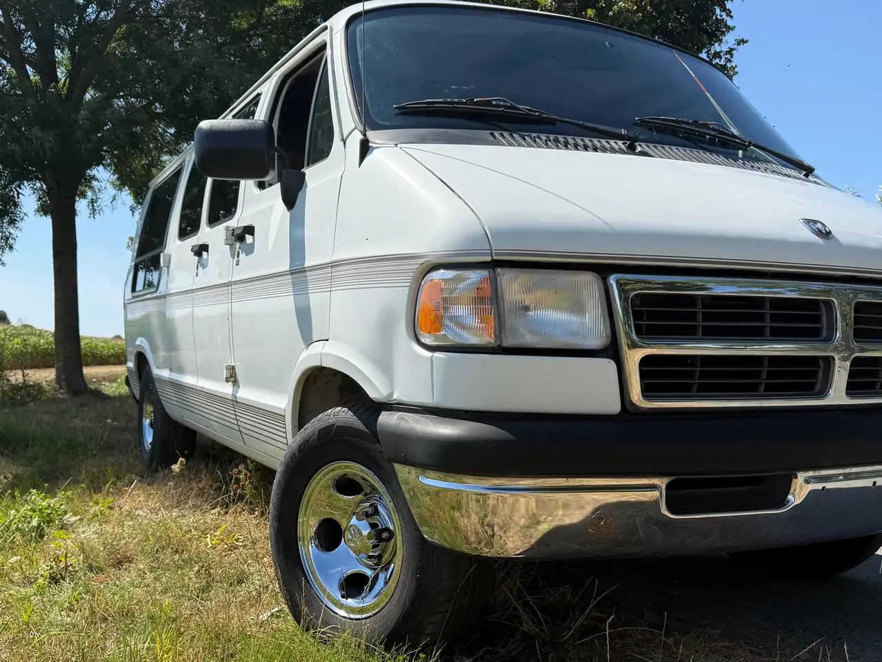 Dodge B2500 RAM VAN, foto 2