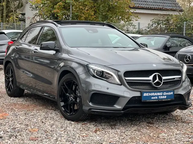 Mercedes-Benz GLA 45 AMG 4Matic*PANORAMA*COMAND*KAMERA*