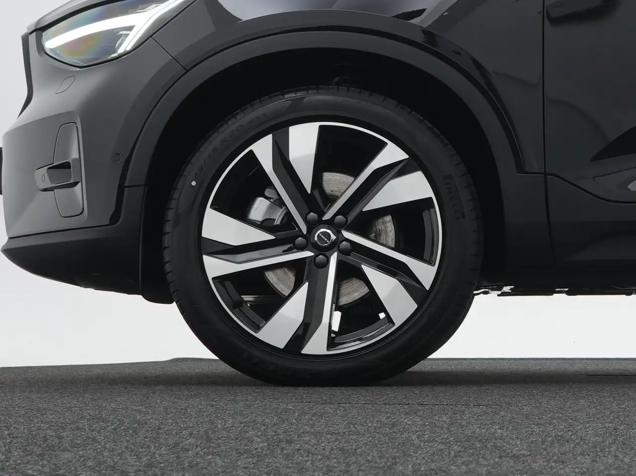 Volvo XC40 2026 — фото 15