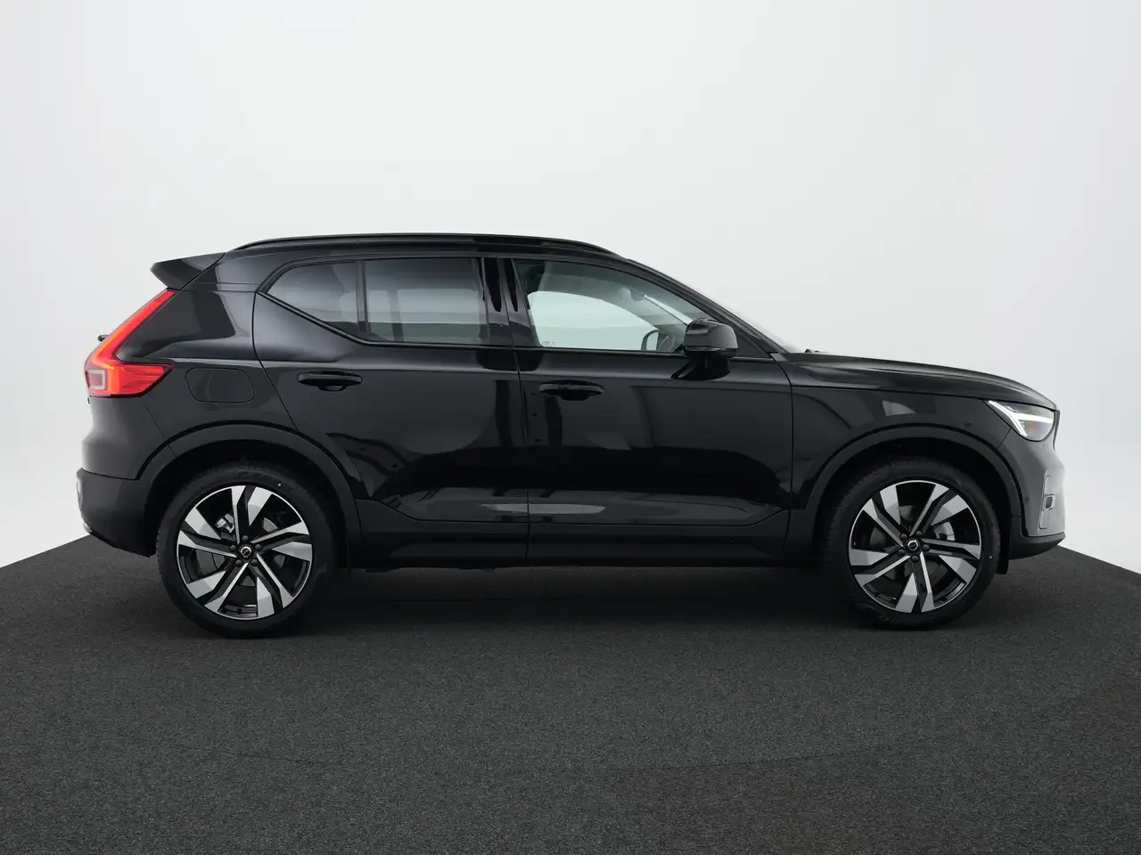 Volvo XC40 2026