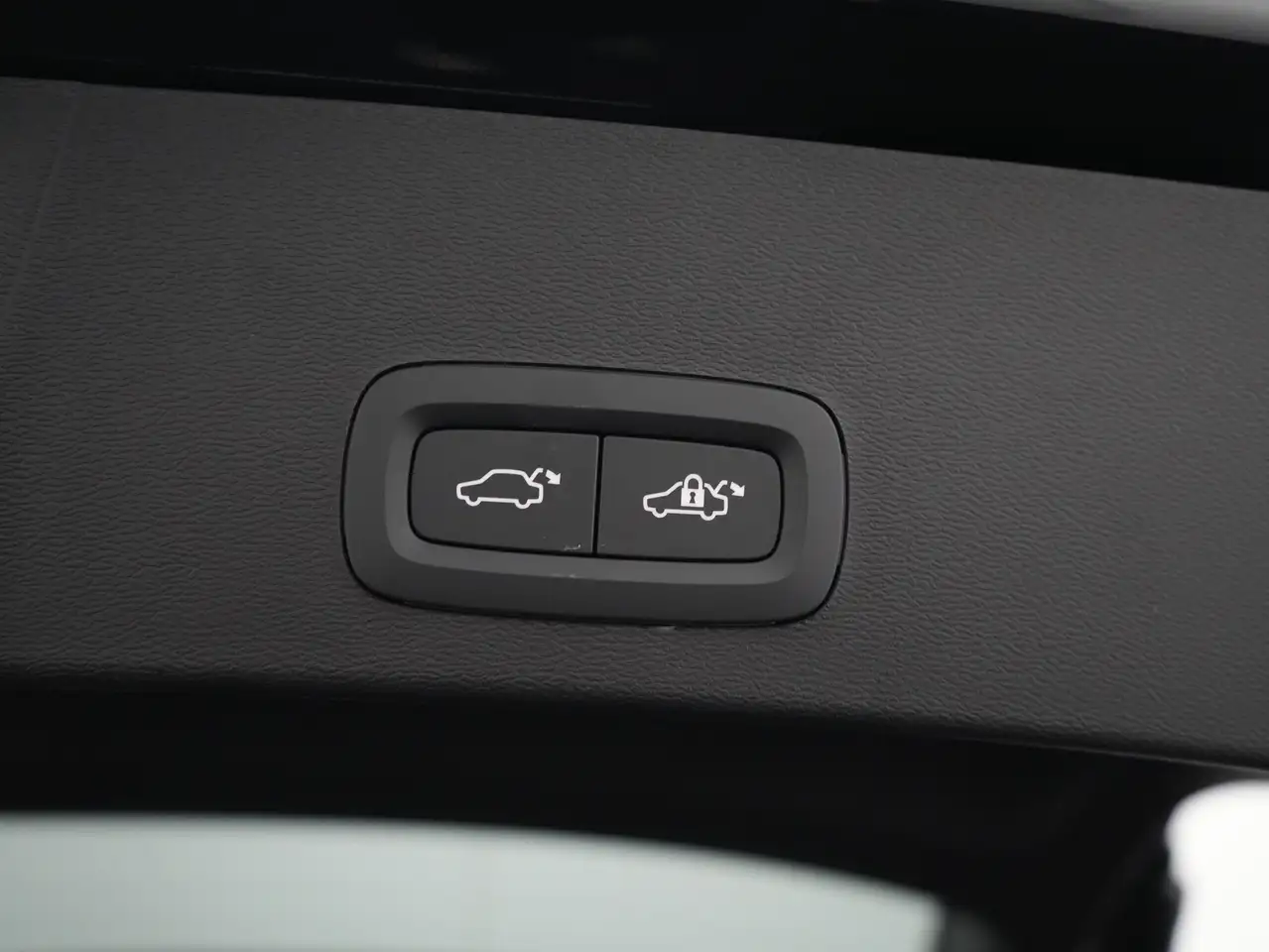 Volvo XC40 2026 — фото 14