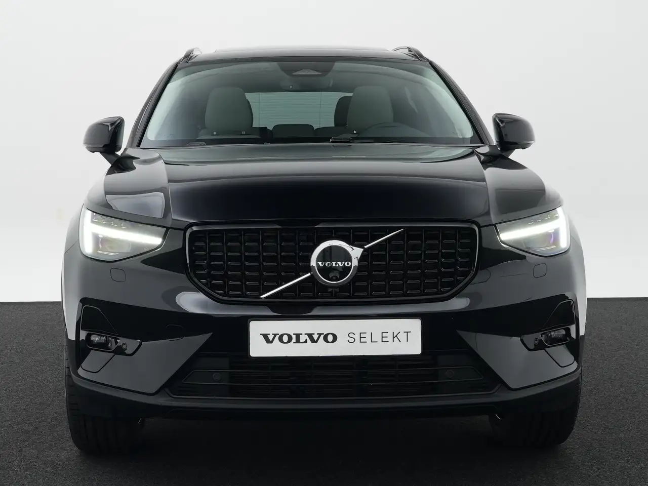 Volvo XC40 2026