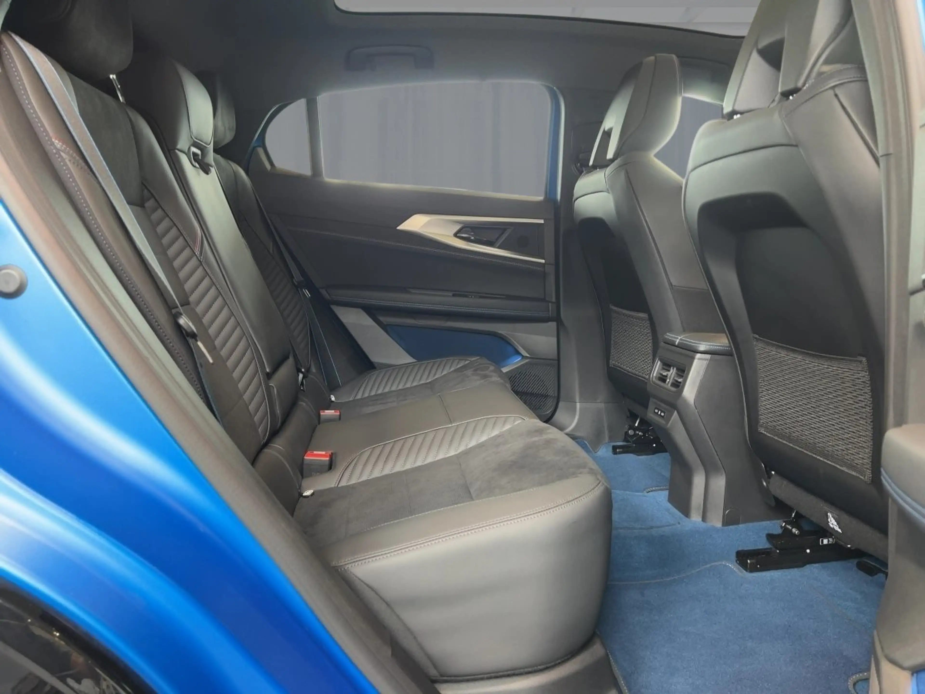 Renault Rafale Atelier Alpine E-Tech Plug-in Hybrid 300 4x4 — photo 9