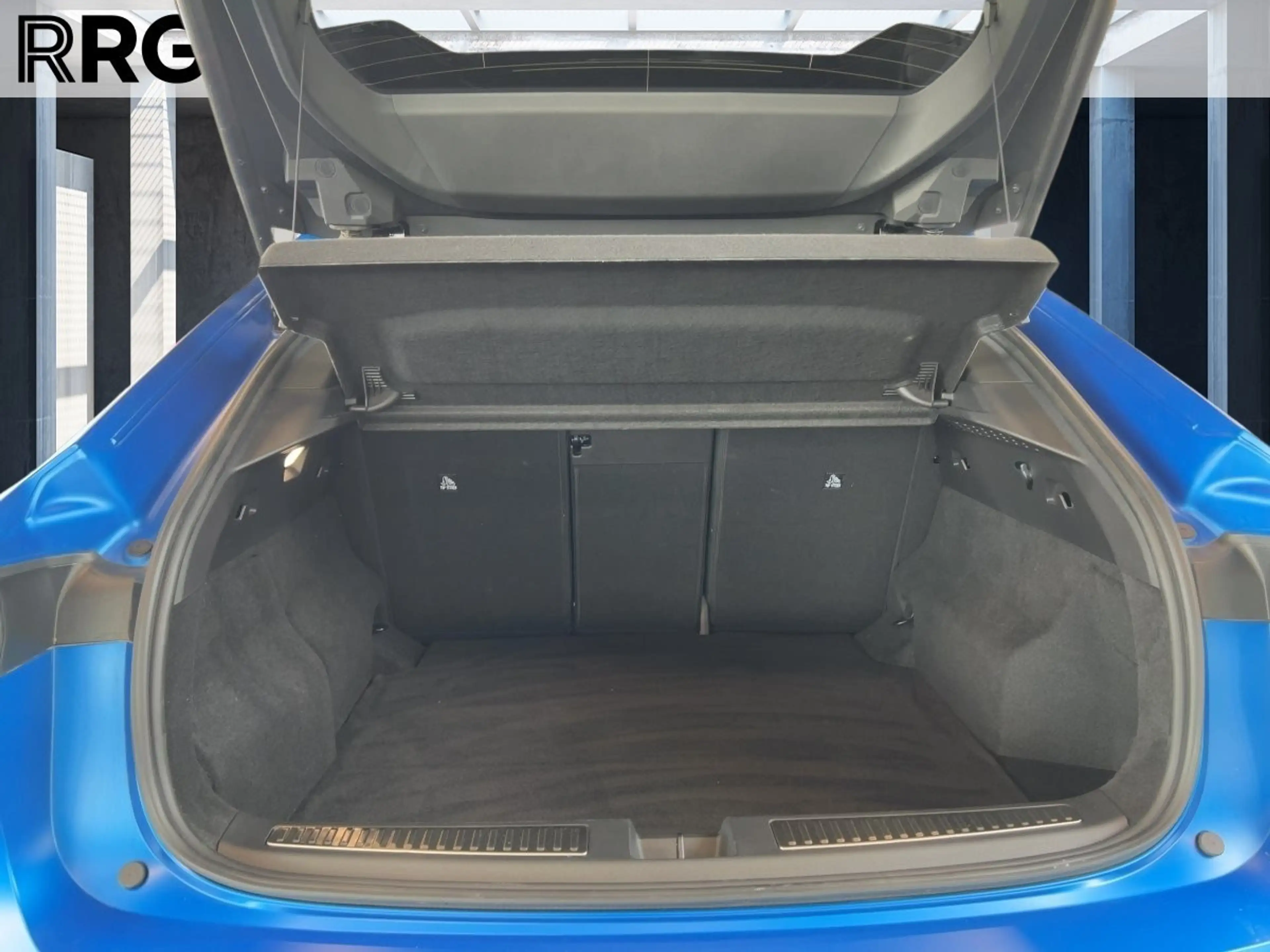Renault Rafale Atelier Alpine E-Tech Plug-in Hybrid 300 4x4 — photo 21
