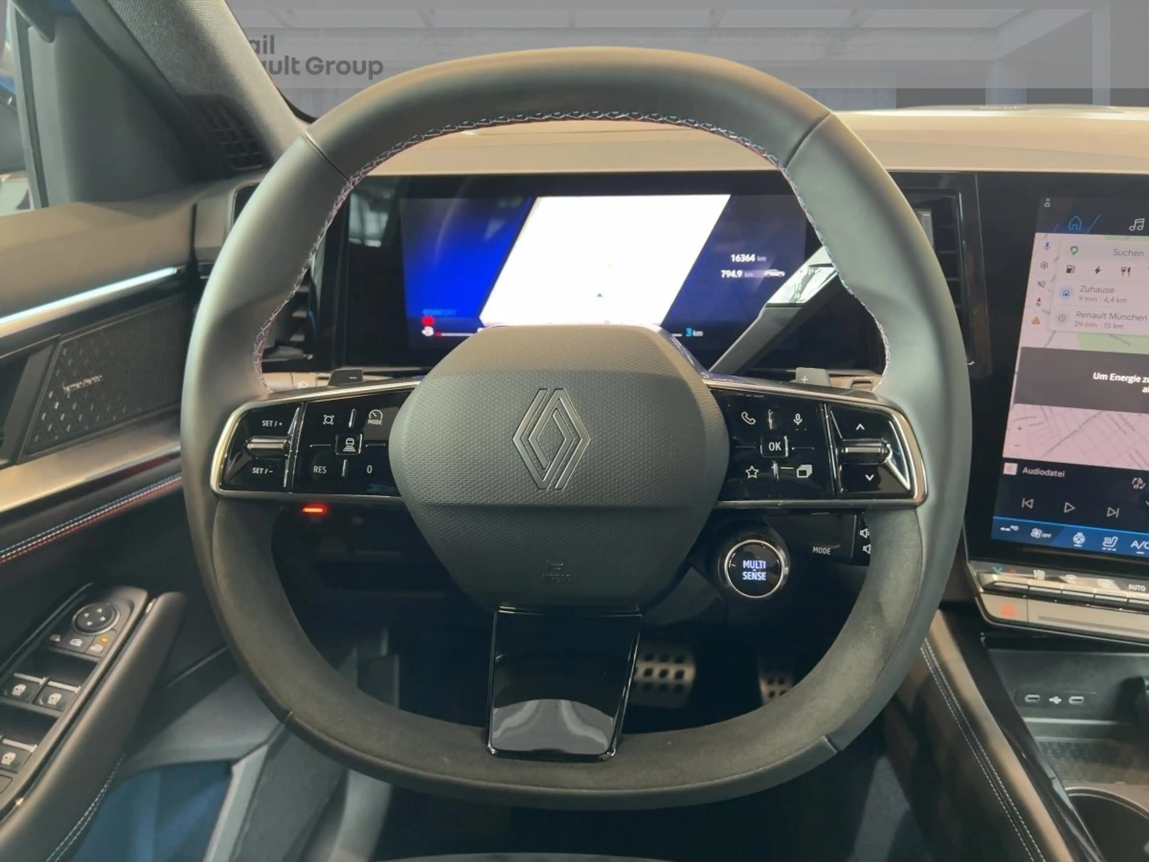 Renault Rafale Atelier Alpine E-Tech Plug-in Hybrid 300 4x4 — photo 11