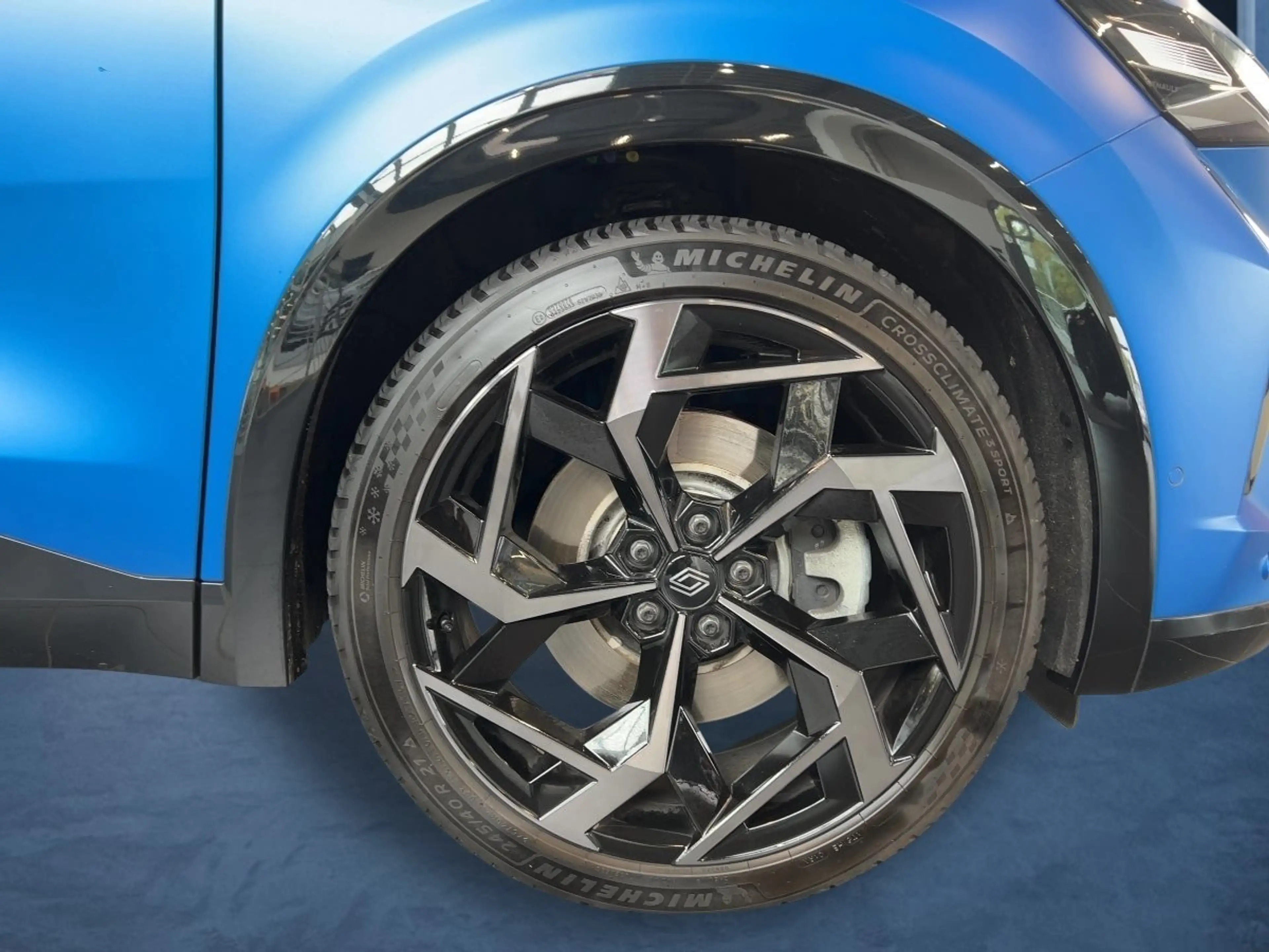 Renault Rafale Atelier Alpine E-Tech Plug-in Hybrid 300 4x4 — photo 22