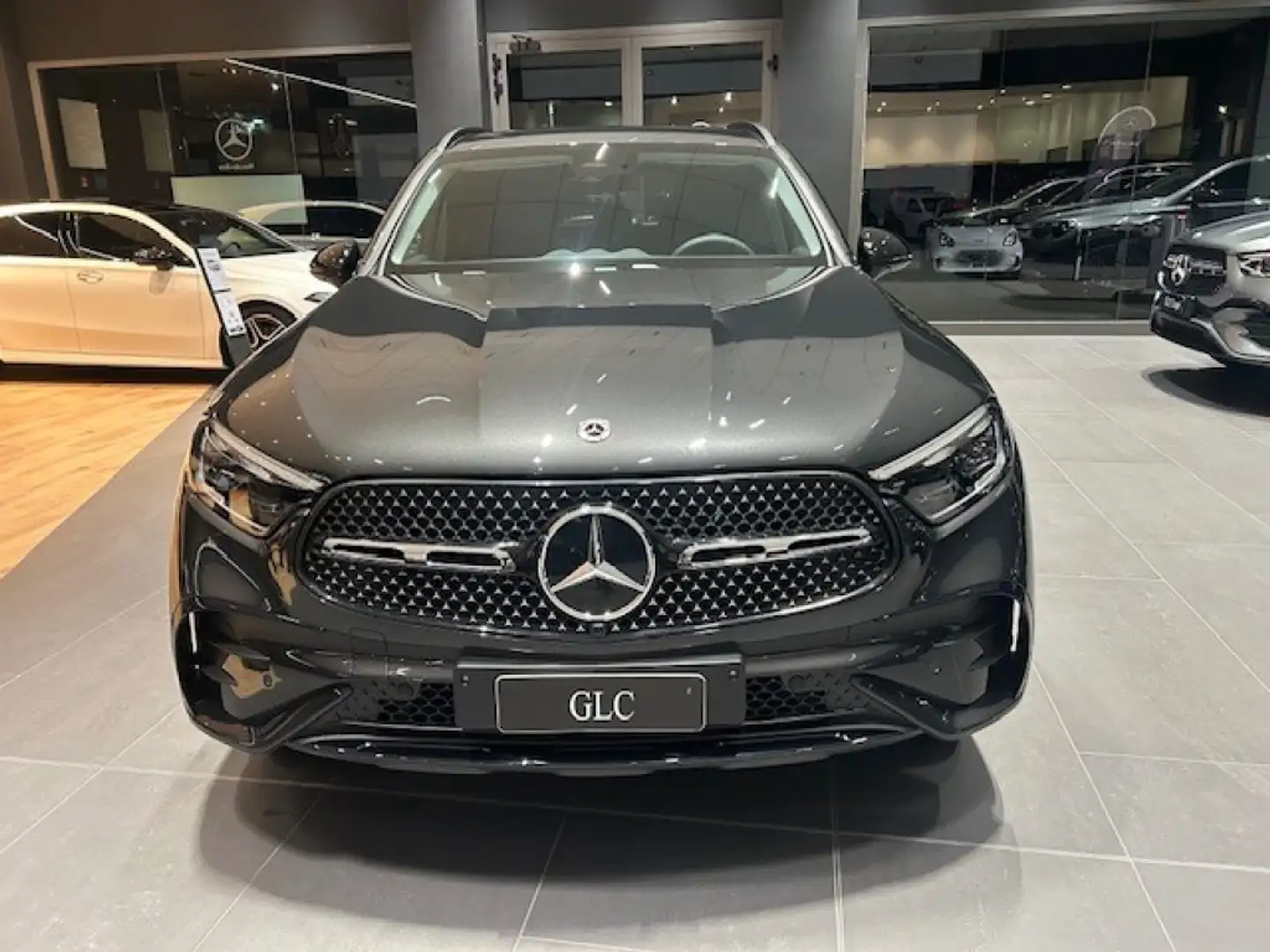 Mercedes-Benz GLC 300 de hybrid EQ 4Matic AMG Line Advanced Gris - 2