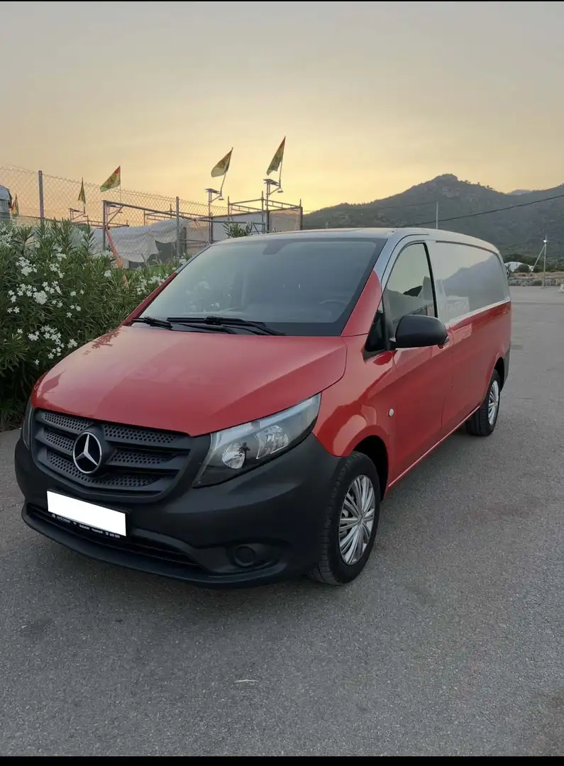 Mercedes-Benz Vito Furgón 114CDI Larga - 2