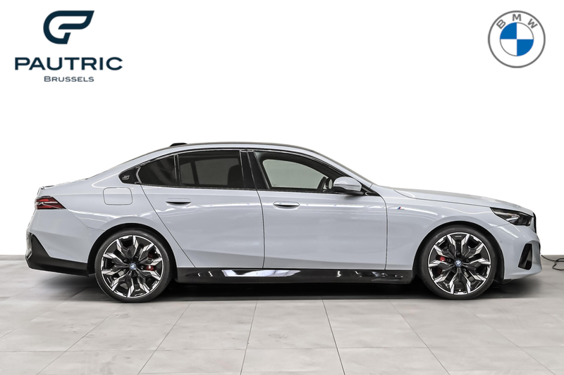 BMW 530 2 ans/jaar garantie-NEW PRICE: €92.809 — photo 3